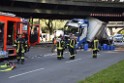 LKW blieb unter Bruecke haengen Koeln Ehrenfeld Innere Kanalstr Hornstr P174